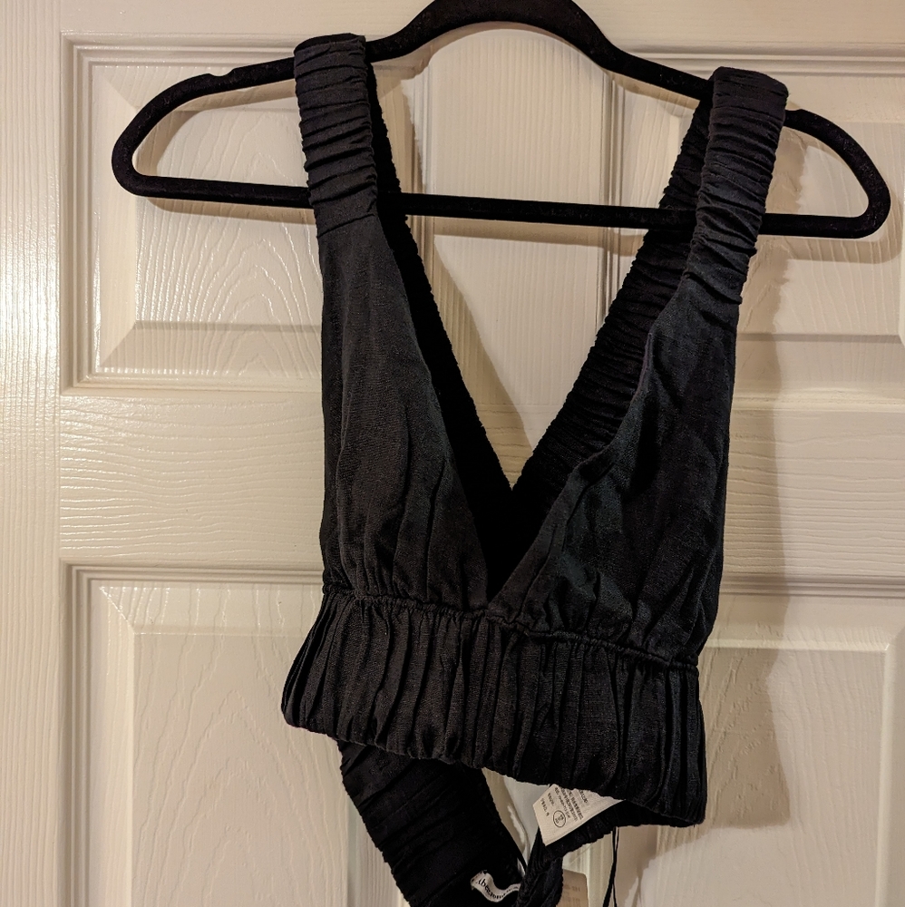 Abercrombie Cross Back Crop - Size M